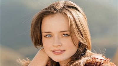 بدون مكياج.. خطوات بسيطة لتبدين أجمل (فيديو)