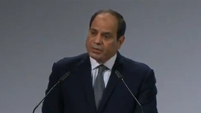 السيسي: يجب تضييق الخناق على الجماعات التي تمارس الإرهاب