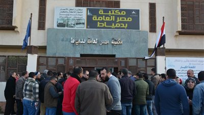 قبال جماهيري على المرحلة الثانية من ورش مدينة الأثاث بدمياط (صور) 