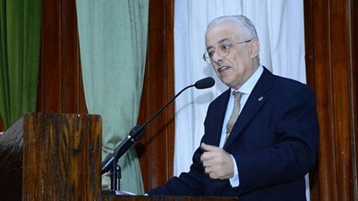 وزير التعليم: الكشف عن السمنة والأنيميا إجباري.. وإجراء صارم ضد المخالف