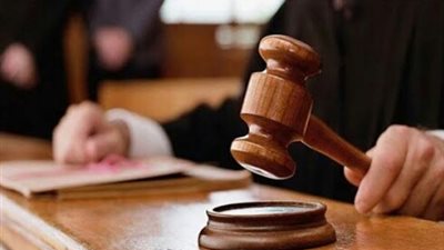 السجن 7 سنوات عقاب عامل بـ