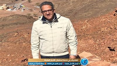 بالشاي السيناوي.. أهالي سيناء يحتفلون بوزير الآثار (صور)