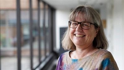 دونا ستريكلاند أول امرأة تفوز بجائزة نوبل في الفيزياء