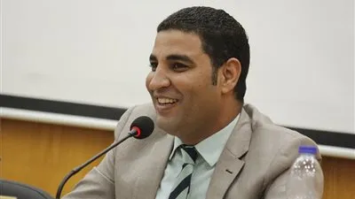 مصطفى ثابت: العلاقات المصرية مع أمريكا وروسيا متوازنة وقائمة على المصالح