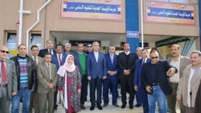 محافظ المنوفية يفتتح مدرستين بقويسنا