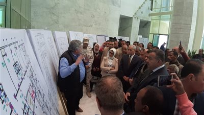 وزيرة الصحة تصدر قرارين هامين خلال تفقدها لمستشفى إسنا الجديد 