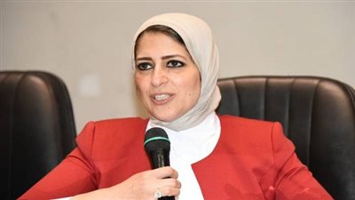 وزيرة الصحة تتفقد 