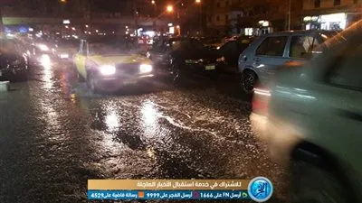 شاهد.. أمطار غزيرة تضرب شوارع الإسكندرية والمحافظ يكلف برفع درجة الطوارئ
