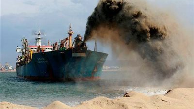 نشرة أخبار الظهيرة.. 20 شركة روسية تبدي اهتمامها بالمنطقة الصناعية شرقي بورسعيد