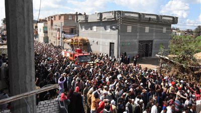 جنازة عسكرية مهيبة لشهيد سيناء بمسقط رأسه بدمنهور (صور)