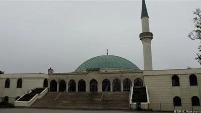 النمسا تبدأ محاكمة أئمة المساجد المدعومين من تركيا