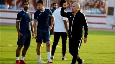 جروس يرفض إجراء تغييرات على الجهاز المعاون بالزمالك