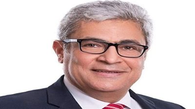 الخطيب وشوبير ومجلس الأهلي يشيعون جنازة خالد توحيد (صور)