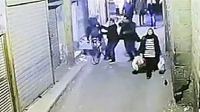 ابنة سيدة الدرب الأحمر: 