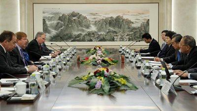 وسط نزاع تجارى.. الصين تطالب أمريكا باحترام حقها فى التنمية والازدهار