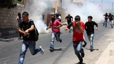 إصابة 30 طفلا فلسطينيا باعتداءات إسرائيلية على مدرسة في الخليل