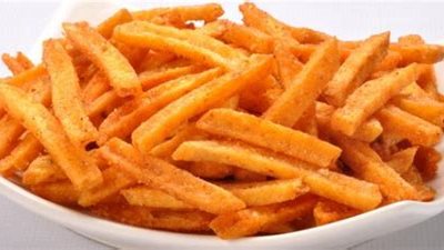 أسهل طريقة لتحضير البطاطس المقرمشة مثل المطاعم (فيديو)