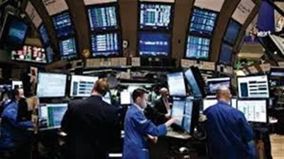 ستاندرد تشارترد يجنب 900 مليون دولار لغرامات أمريكية وبريطانية