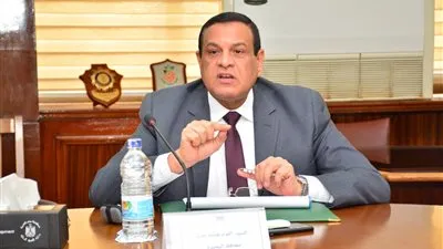 محافظ البحيرة: تشكيل لجنة لإزالة القمامة والمخلفات وتفعيل خدمة واتساب لتلقى شكاوى المواطنين