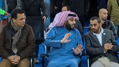 يتفقان في الشعر وكرة القدم .. 5 اختلافات بين آل الشيخ وسالم الشامسي مالك بيراميدز الجديد