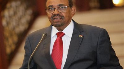 البشير: يجب فتح الباب أمام الأجيال الجديدة لتقدم مساهمتها للوطن