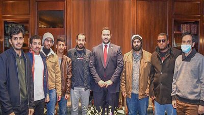خالد بن سلمان يلتقي أبطالًا مصابين بالحد الجنوبي يتلقون العلاج في أمريكا