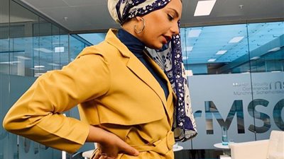 شاهدي.. لفات حجاب عصرية تناسب شخصيتك