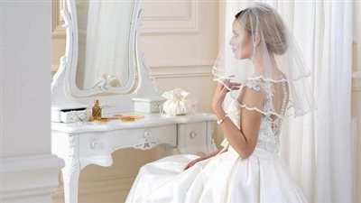 لإطلالة أنيقة.. إليكِ أبرز موديلات فساتين الزفاف بطرحة قصيرة (صور)