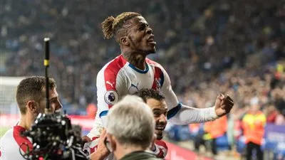 زاها يقود كريستال بالاس لهزيمة ليستر سيتي في البريميرليج