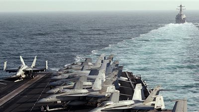 البحرية الإيرانية تنجح في إطلاق صاروخ مضاد للسطح