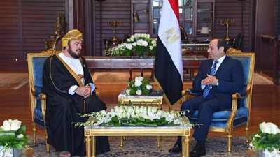 السيسي يشيد بمتانة العلاقات الثنائية بين مصر وسلطنة عمان