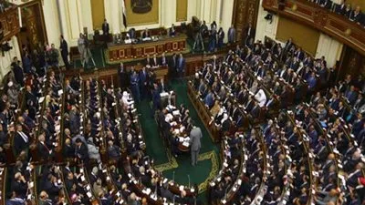 البرلمان يوافق على دمج المادة الثالثة والرابعة من قانون الدفع الإلكتروني