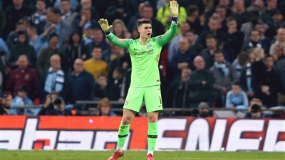 تعليق ناري من مورينيو عن أزمة حارس تشيلسي