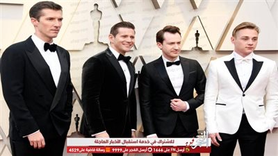 نجوم bohemian rhapsody يصلون  للسجادة الحمراء لحفل 