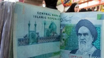 الفساد يأكل إيران وتراجع كبير في سعر العملة المحلية