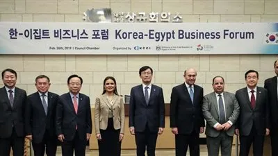    سحر نصر تبحث مع شركات كورية الاستثمار فى صناعة مكونات السيارات والصناعات المغذية لها   