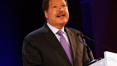 في ذكرى ميلاده.. أسرار لا تعرفها عن العالم المصري أحمد زويل