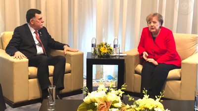 ميركل تؤكد دعمها لخطة مبعوث الأمم المتحدة في ليبيا