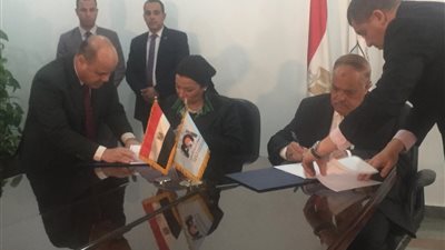 البيئة توقع برتوكول تعاون لإنشاء محطات وسيطة للمخلفات الصلبة