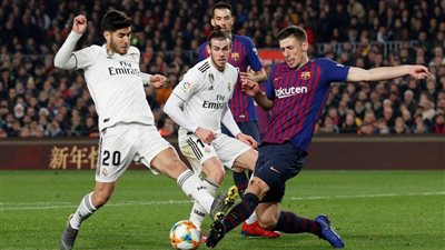  ريال مدريد وبرشلونة يتصارعان على موهبة باريس سان جيرمان 