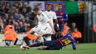 5 قنوات مفتوحة تنقل مباراة ريال مدريد وبرشلونة في الكلاسيكو
