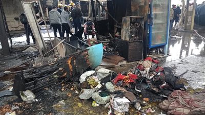 الصور الأولى لأثار حريق جرار محطة مصر برمسيس 