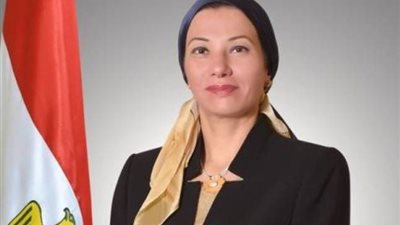 وزيرة البيئة تنعى ضحايا حادث قطار محطة مصر 