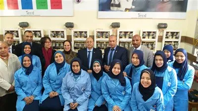 وكيل تعليم الإسكندرية يستقبل القنصل الفرنسي لتفقد مشروع 