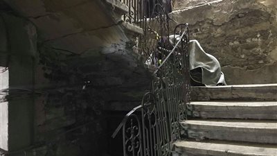 حلاوتهم تعود لمنزلها.. وابنتها تروي اللحظات الأولى بعد تحسن صحتها: لم تتذكر إلا أنها أقوى من الإرهاب