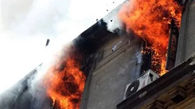 انتداب الأدلة الجنائية في حريق محكمه الموسكي المهجورة 