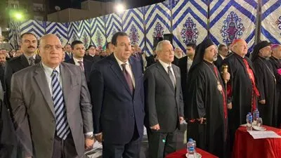 بطريرك الكاثوليك ومحافظ الأقصر يقفان دقيقة حدادا على أرواح ضحايا السكة الحديد 