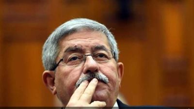 رئيس الحكومة الجزائرية يحذر من 