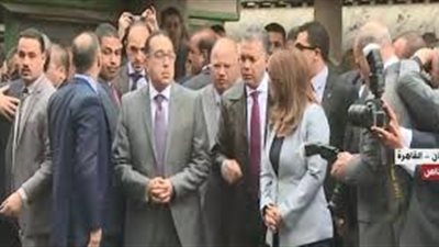   كيف تعاملت الدولة مع مصابي وضحايا حادث محطة مصر؟