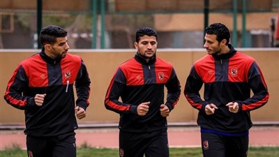 تدريبات قوية لحراس الأهلي في غياب شريف إكرامي